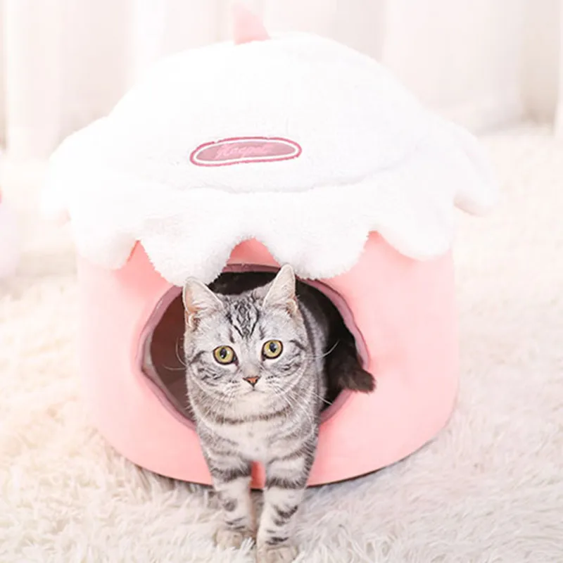 Soft Kitten Sleeping Bed – Cozy and Warm Resting Space